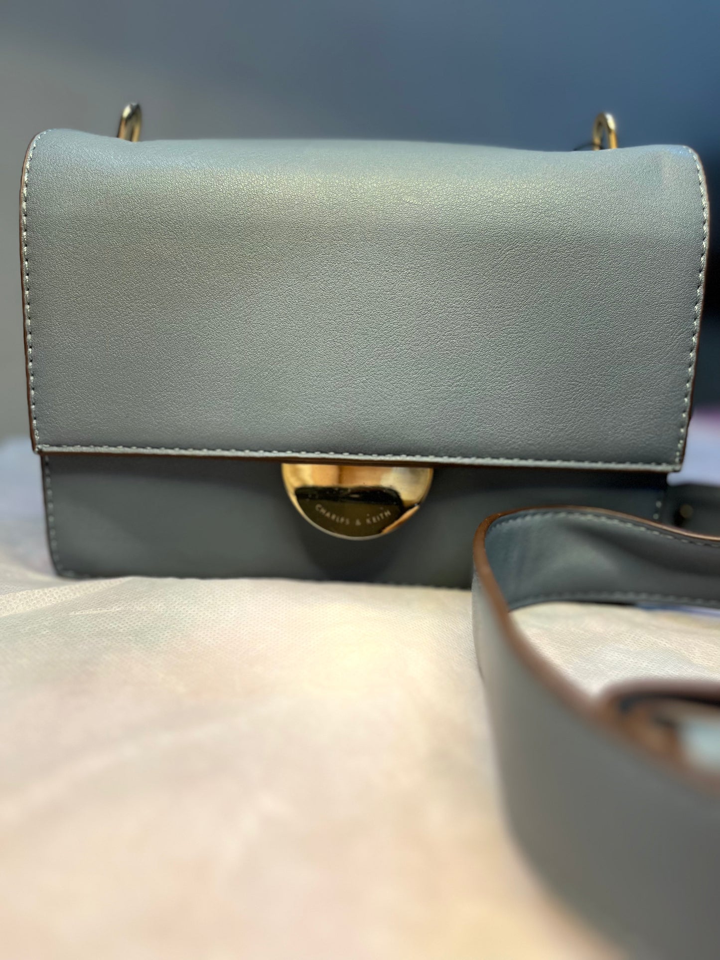 Women Solid Crossbody Bag