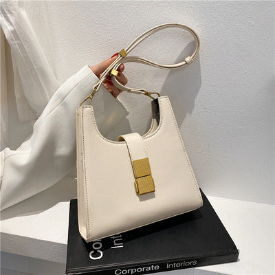 Vintage Design Shoulder Bag