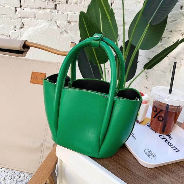 puvabne Crossbody Bags Minimalist Scallop Trip Bucket Bag with Inner Pouch 999