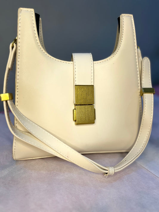 Vintage Design Shoulder Bag